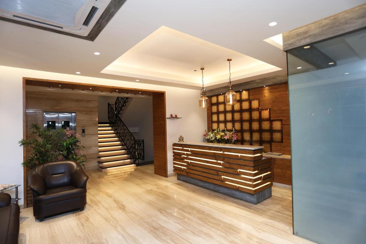 Hotel Yelchiko Varanasi Bagian luar foto