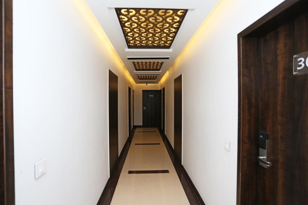 Hotel Yelchiko Varanasi Bagian luar foto