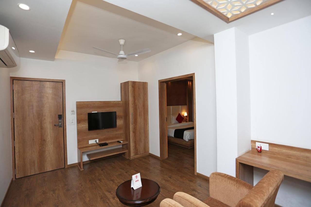 Hotel Yelchiko Varanasi Bagian luar foto
